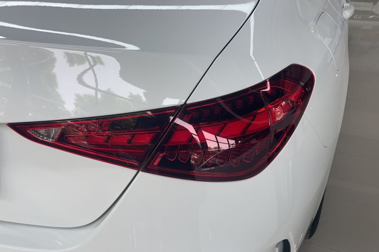 Used Mercedes-Benz C-Class 2025 Facelift C 260 L Sport Edition Exterior 8
