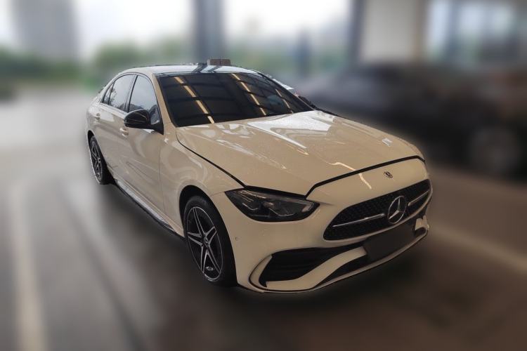 Used Mercedes-Benz C-Class 2025 Refresh C 260 L Night Edition Sports Version Front Right 45 Deg