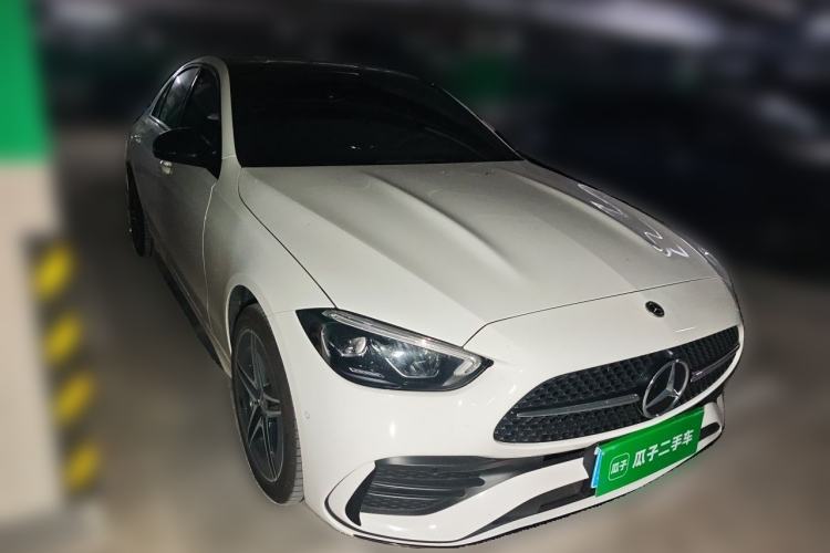 Used Mercedes-Benz C-Class 2025 Refresh C 260 L Night Edition Sports Version Front Right 45 Deg