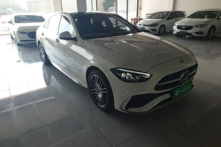 Used Mercedes-Benz C-Class 2025 Facelift C 260 L Sport Edition Front Right 45 Deg