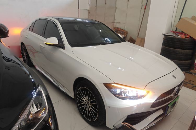 Used Mercedes-Benz C-Class 2025 C 260 L Sport Edition Front Right 45 Deg