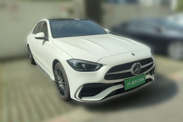 Used Mercedes-Benz C-Class 2025 C 260 L Sport Edition Front Right 45 Deg