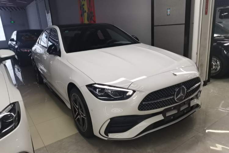 Used Mercedes-Benz C-Class 2025 C 260 L Obsidian Night Sport Edition Front Right 45 Deg