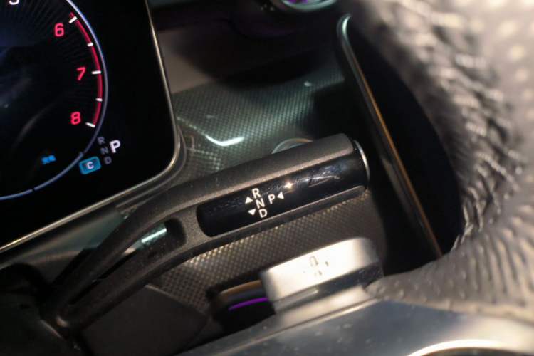 Used Mercedes-Benz C-Class 2025 Facelift C 260 L Sport Edition Gear Lever