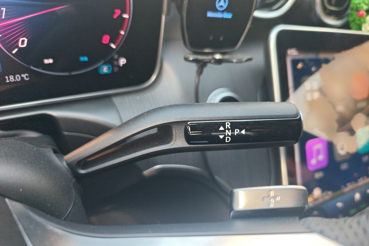 Used Mercedes-Benz C-Class 2025 Refresh C 200 L Sport Edition Gear Lever