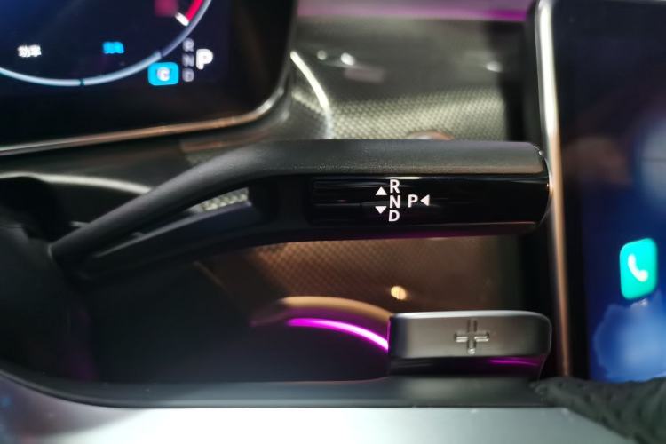 Used Mercedes-Benz C-Class 2025 C 260 L Sport Edition Gear Lever