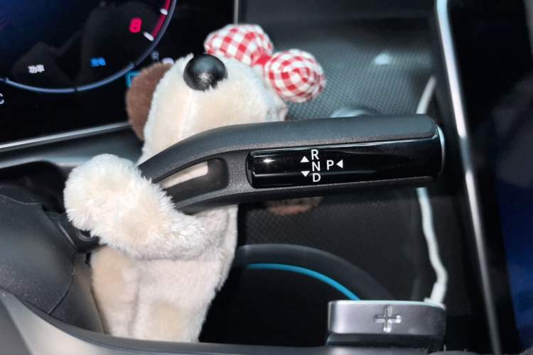 Used Mercedes-Benz C-Class 2025 C 260 L Sport Edition Gear Lever