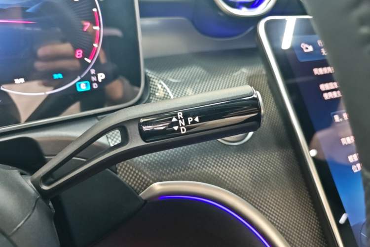 Used Mercedes-Benz C-Class 2025 C 260 L Sport Edition Gear Lever
