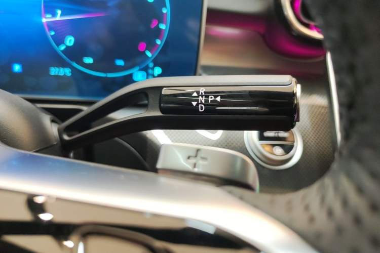 Used Mercedes-Benz C-Class 2025 Facelift C 260 L Sport Edition Gear Lever