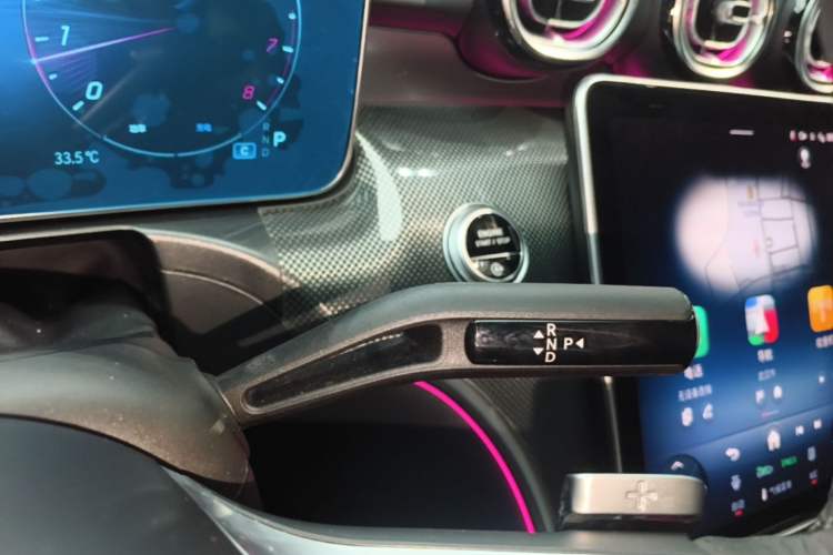 Used Mercedes-Benz C-Class 2025 Facelift C 260 L Sport Edition Gear Lever