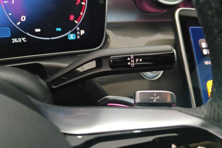 Used Mercedes-Benz C-Class 2025 C 260 L Sport Edition Gear Lever