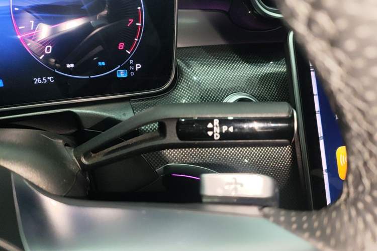 Used Mercedes-Benz C-Class 2025 C 260 L Sport Edition Gear Lever