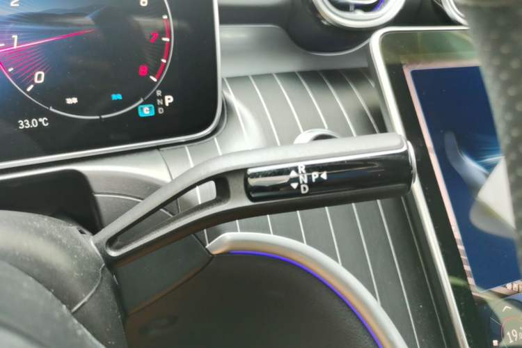 Used Mercedes-Benz C-Class 2025 C 260 L Sport Edition Gear Lever