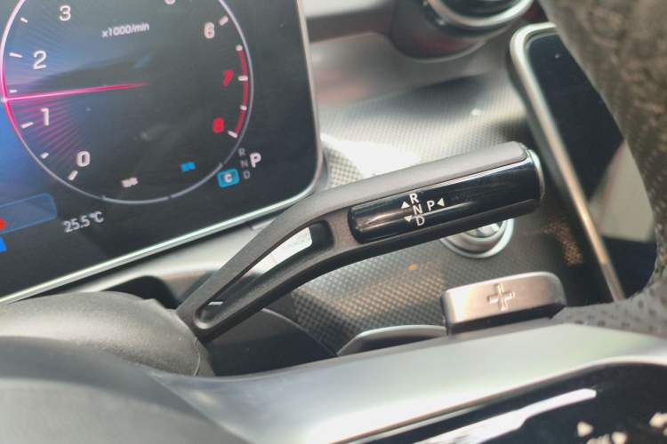 Used Mercedes-Benz C-Class 2025 C 260 L Sport Edition Gear Lever