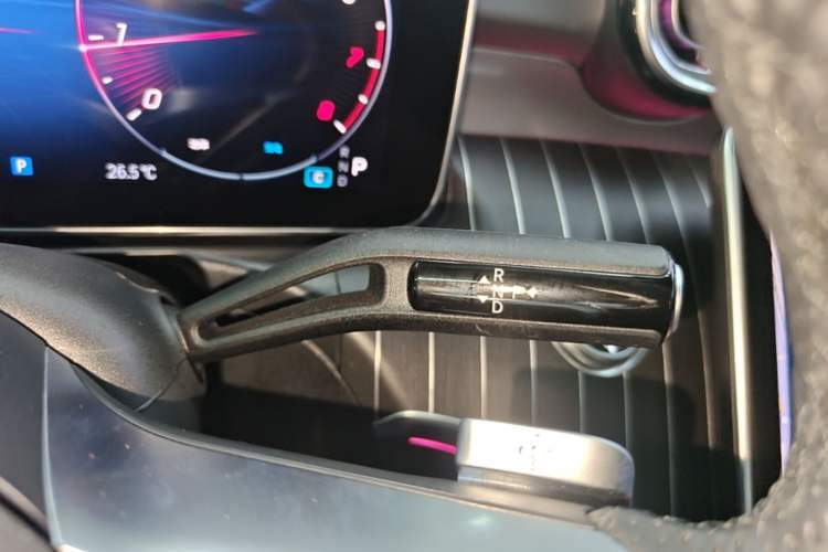 Used Mercedes-Benz C-Class 2025 C 260 L Obsidian Night Sport Edition Gear Lever