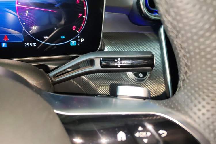 Used Mercedes-Benz C-Class 2025 Facelift C 260 L Sport Edition Gear Lever