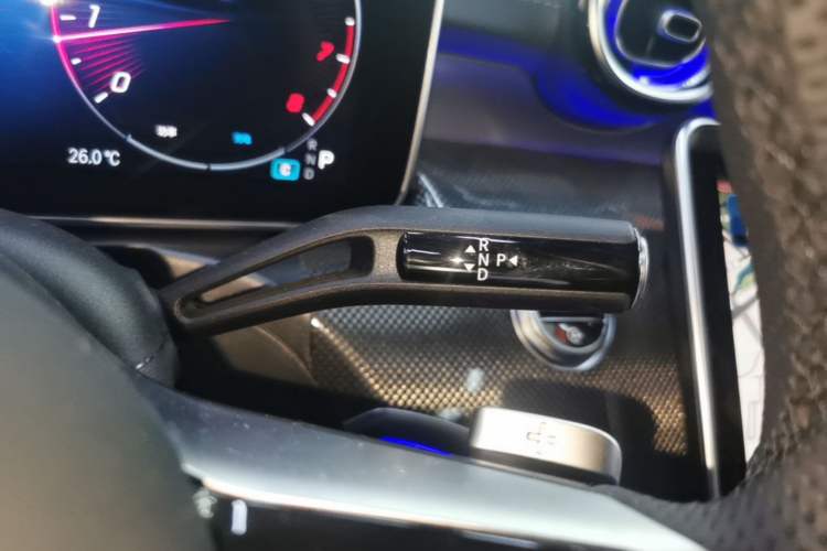 Used Mercedes-Benz C-Class 2025 Facelift C 260 L Sport Edition Gear Lever