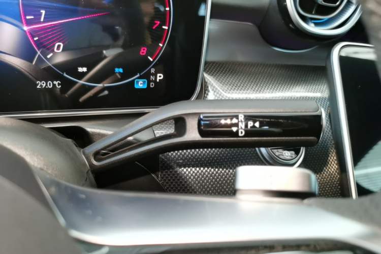 Used Mercedes-Benz C-Class 2025 Facelift C 260 L Sport Edition Gear Lever