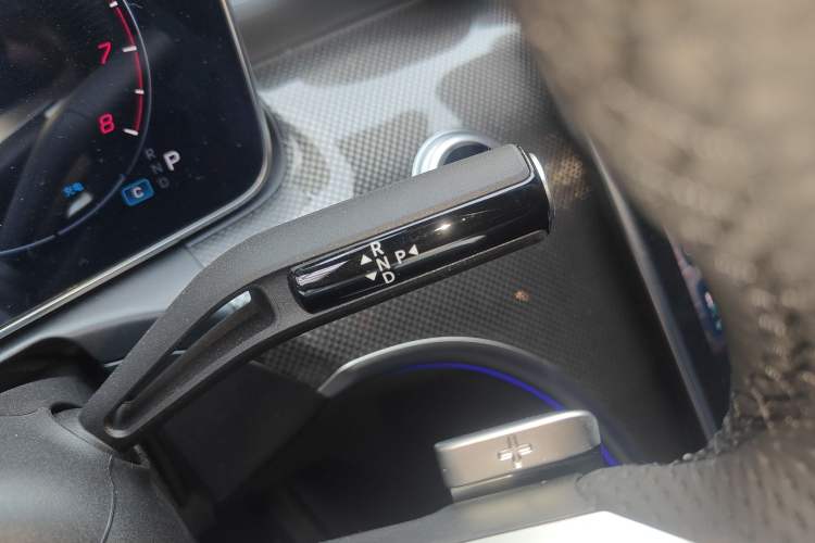 Used Mercedes-Benz C-Class 2025 Facelift C 260 L Sport Edition Gear Lever