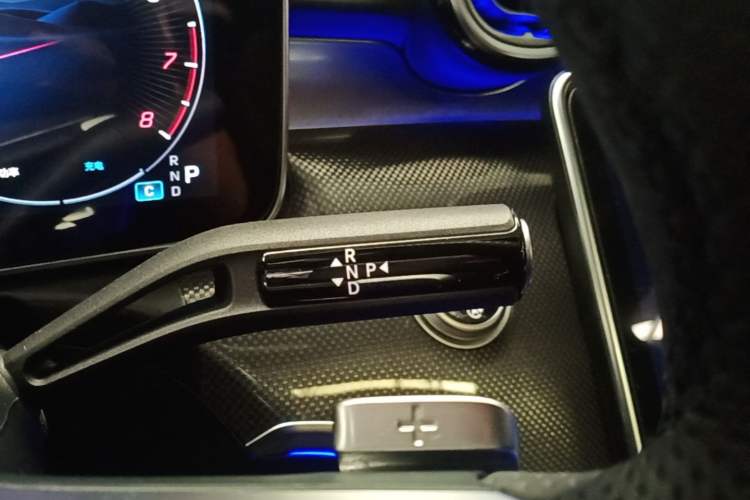 Used Mercedes-Benz C-Class 2025 Facelift C 260 L Sport Edition Gear Lever