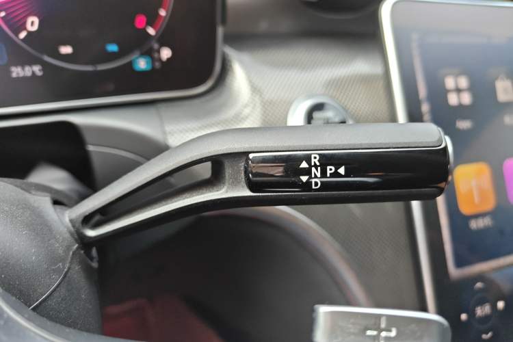 Used Mercedes-Benz C-Class 2025 C 260 L Sport Edition Gear Lever