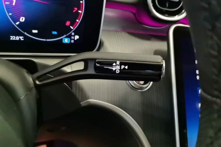 Used Mercedes-Benz C-Class 2025 C 200 L Sport Edition Gear Lever