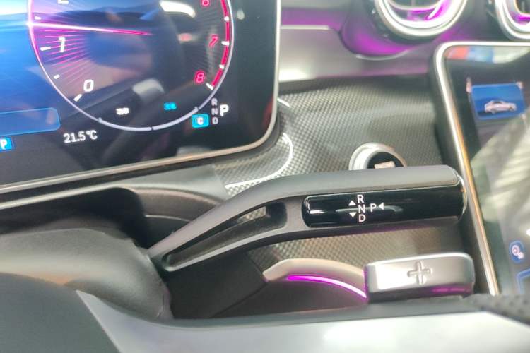 Used Mercedes-Benz C-Class 2025 Facelift C 260 L Sport Edition Gear Lever