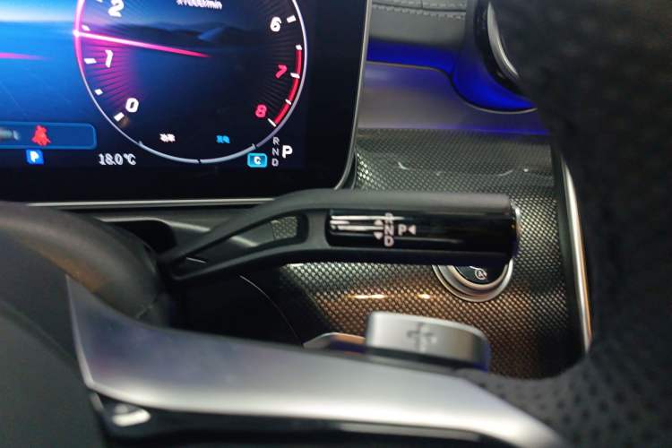 Used Mercedes-Benz C-Class 2025 C 260 L Sport Edition Gear Lever