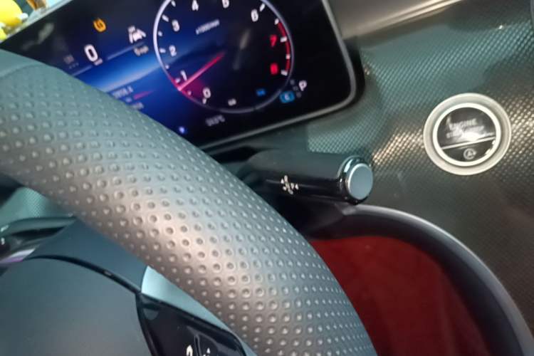 Used Mercedes-Benz C-Class 2025 C 260 L Sport Edition Gear Lever