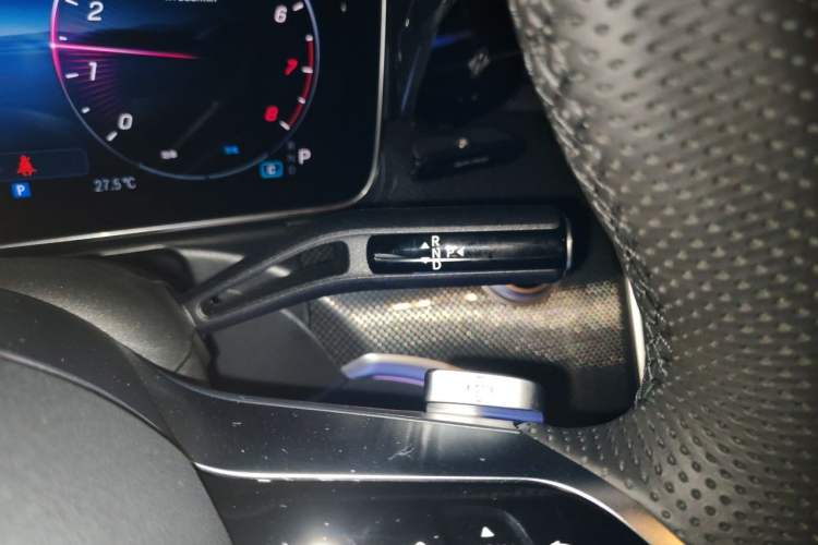 Used Mercedes-Benz C-Class 2025 C 260 L Sport Edition Gear Lever