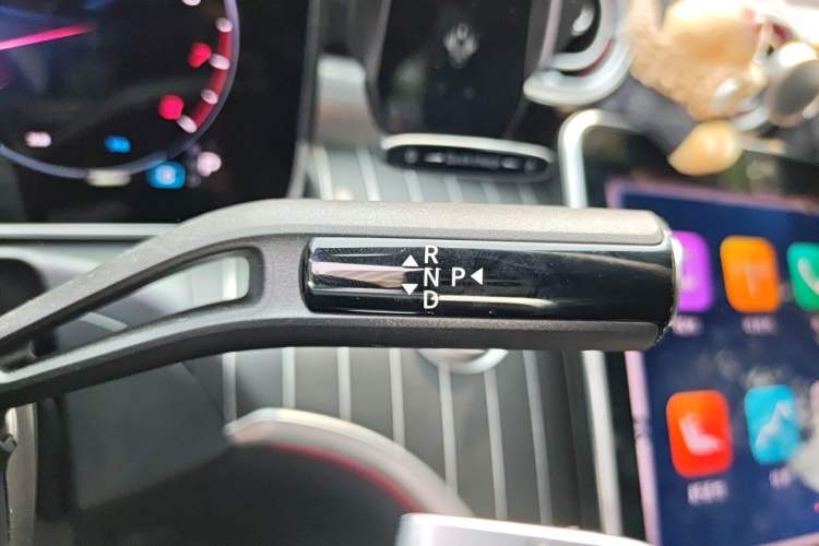 Used Mercedes-Benz C-Class 2025 Facelift C 260 L Sport Edition Gear Lever