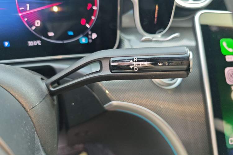 Used Mercedes-Benz C-Class 2025 C 260 L Obsidian Night Sport Edition Gear Lever