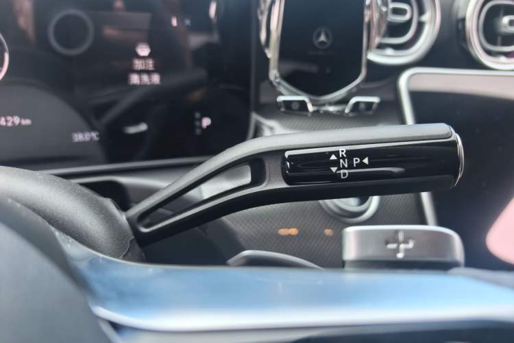 Used Mercedes-Benz C-Class 2025 Refresh C 260 L Night Edition Sports Version Gear Lever
