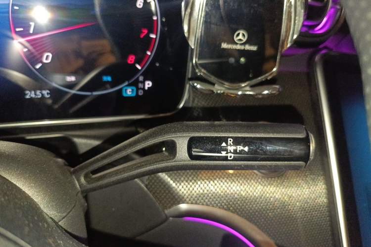 Used Mercedes-Benz C-Class 2025 Facelift C 260 L Sport Edition Gear Lever