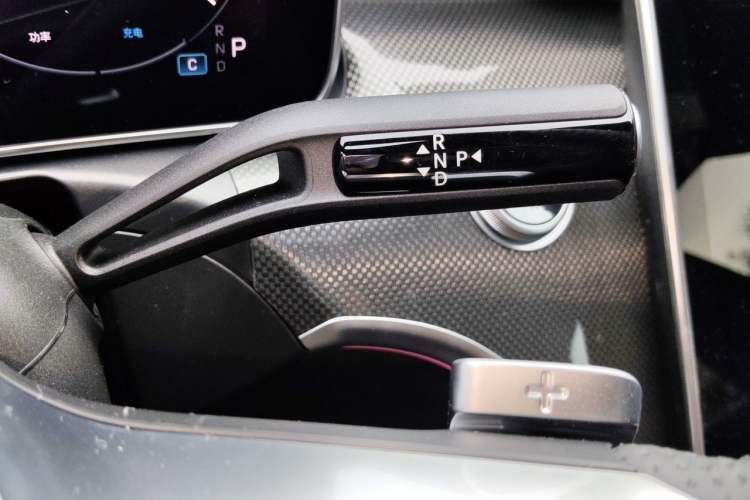 Used Mercedes-Benz C-Class 2025 Facelift C 260 L Sport Edition Gear Lever