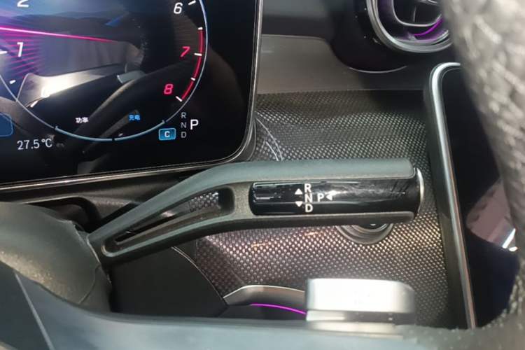Used Mercedes-Benz C-Class 2025 Facelift C 260 L Sport Edition Gear Lever