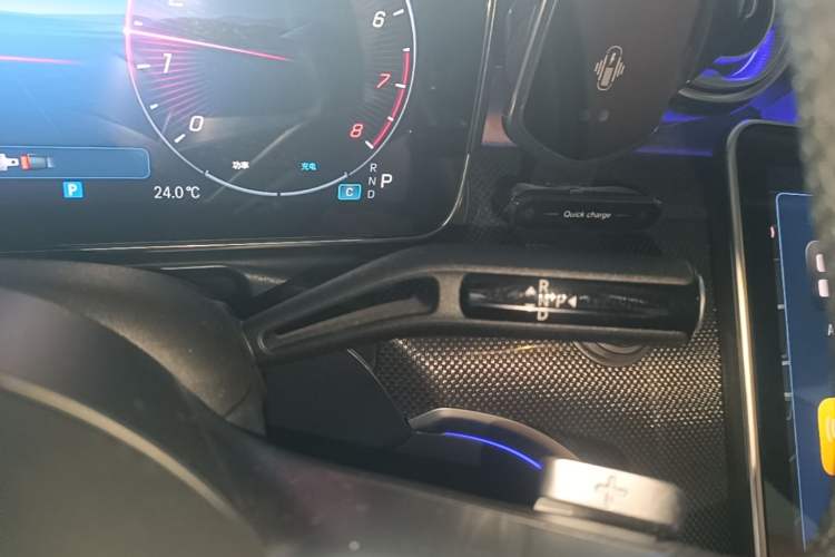 Used Mercedes-Benz C-Class 2025 C 260 L Sport Edition Gear Lever
