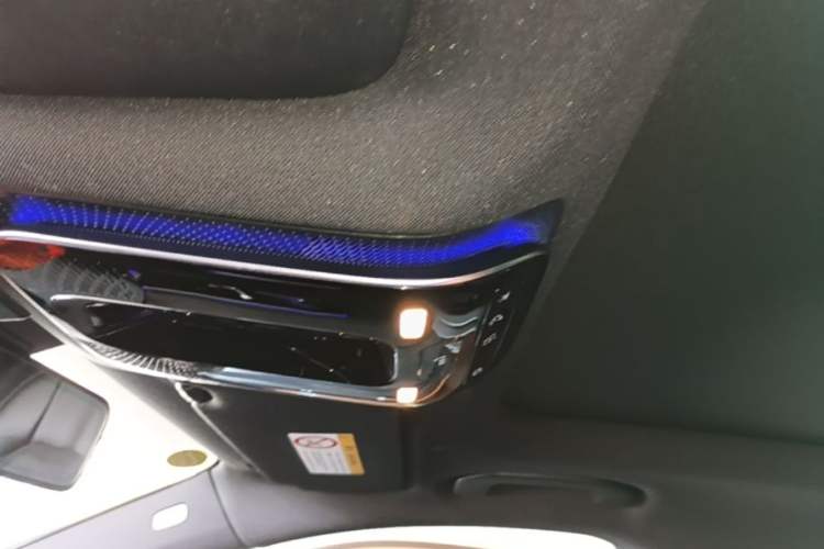Used Mercedes-Benz C-Class 2025 C 260 L Obsidian Night Sport Edition Headliner