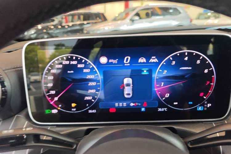 Used Mercedes-Benz C-Class 2025 C 260 L Obsidian Night Sport Edition Instrument Cluster