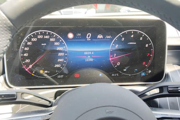 Used Mercedes-Benz C-Class 2025 C 260 L Obsidian Night Sport Edition Instrument Cluster