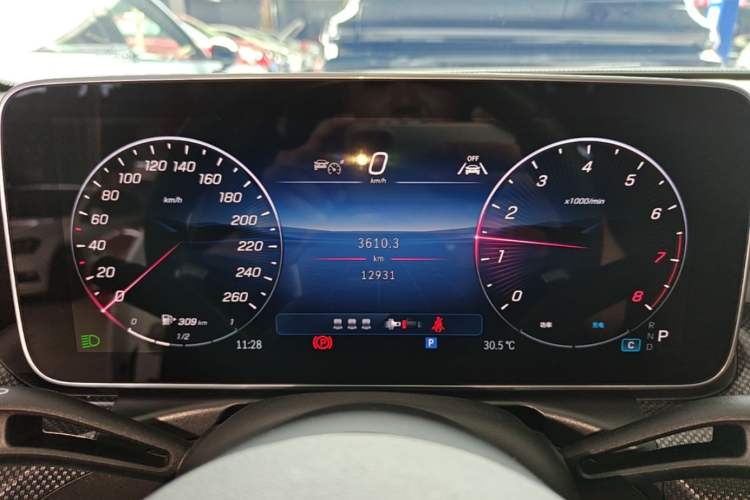 Used Mercedes-Benz C-Class 2025 Facelift C 260 L Sport Edition Instrument Cluster