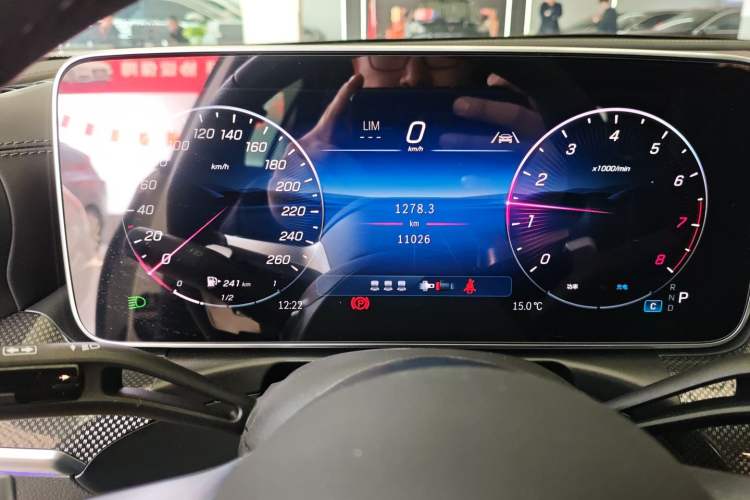 Used Mercedes-Benz C-Class 2025 C 260 L Obsidian Night Sport Edition Instrument Cluster