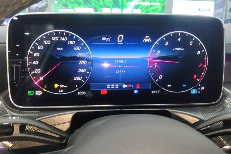 Used Mercedes-Benz C-Class 2025 Facelift C 260 L Sport Edition Instrument Cluster
