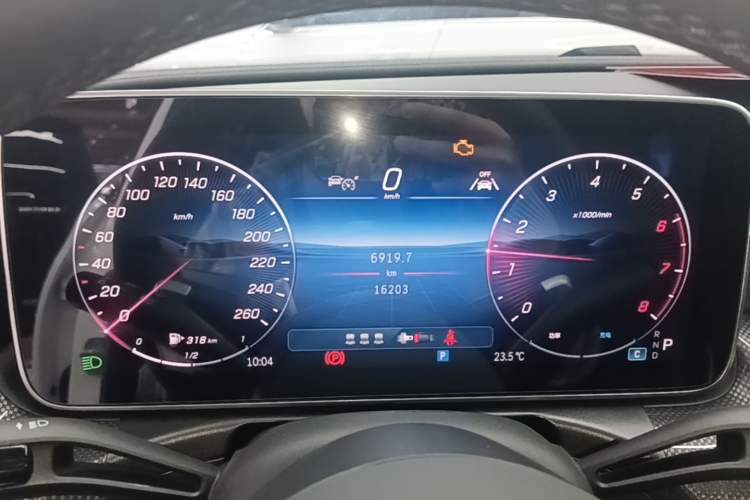 Used Mercedes-Benz C-Class 2025 Facelift C 260 L Sport Edition Instrument Cluster