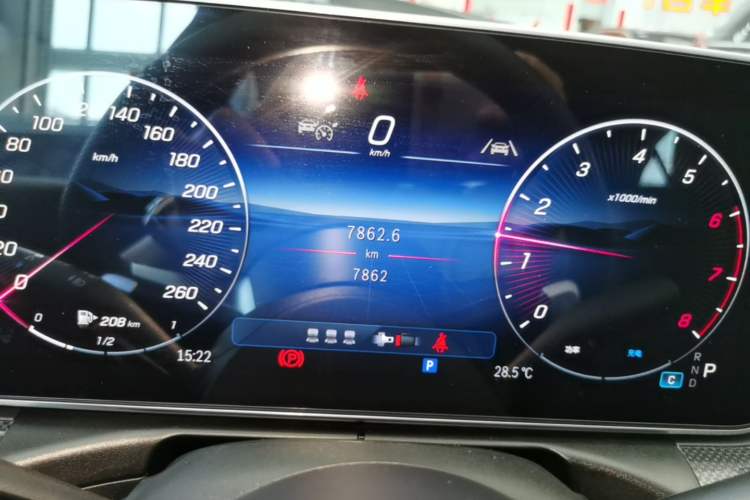 Used Mercedes-Benz C-Class 2025 Facelift C 260 L Sport Edition Instrument Cluster