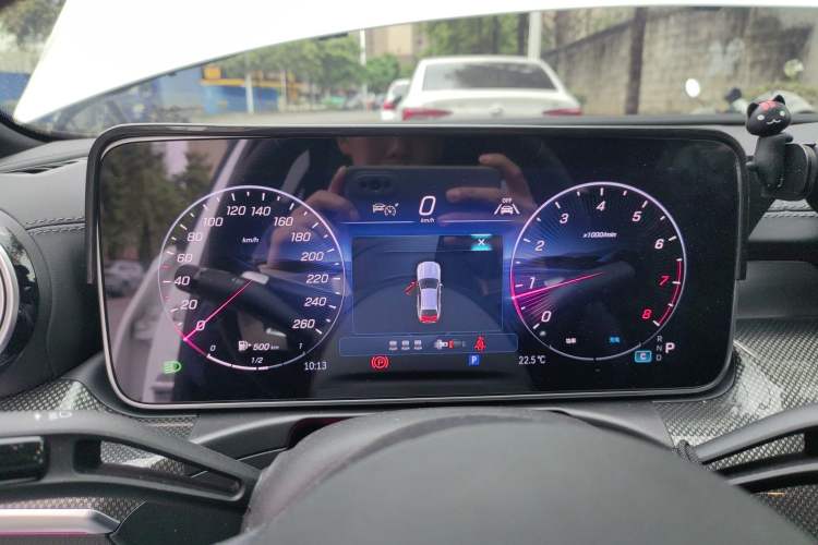 Used Mercedes-Benz C-Class 2025 C 260 L Obsidian Night Sport Edition Instrument Cluster
