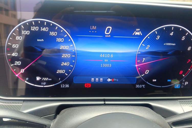 Used Mercedes-Benz C-Class 2025 Facelift C 260 L Sport Edition Instrument Cluster