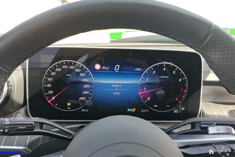 Used Mercedes-Benz C-Class 2025 C 260 L Obsidian Night Sport Edition Instrument Cluster