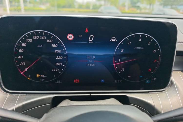 Used Mercedes-Benz C-Class 2025 C 260 L Obsidian Night Sport Edition Instrument Cluster