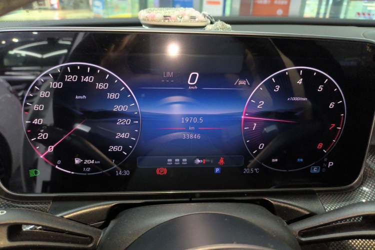 Used Mercedes-Benz C-Class 2025 C 260 L Obsidian Night Sport Edition Instrument Cluster